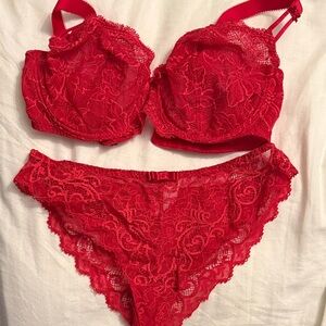 Simone Perele Vibrant Red Lace Bra Set